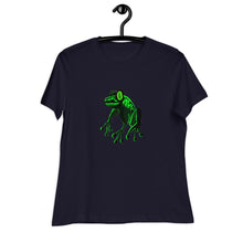 Load image into Gallery viewer, Women&#39;s Relaxed Green Frog T-Shirt
